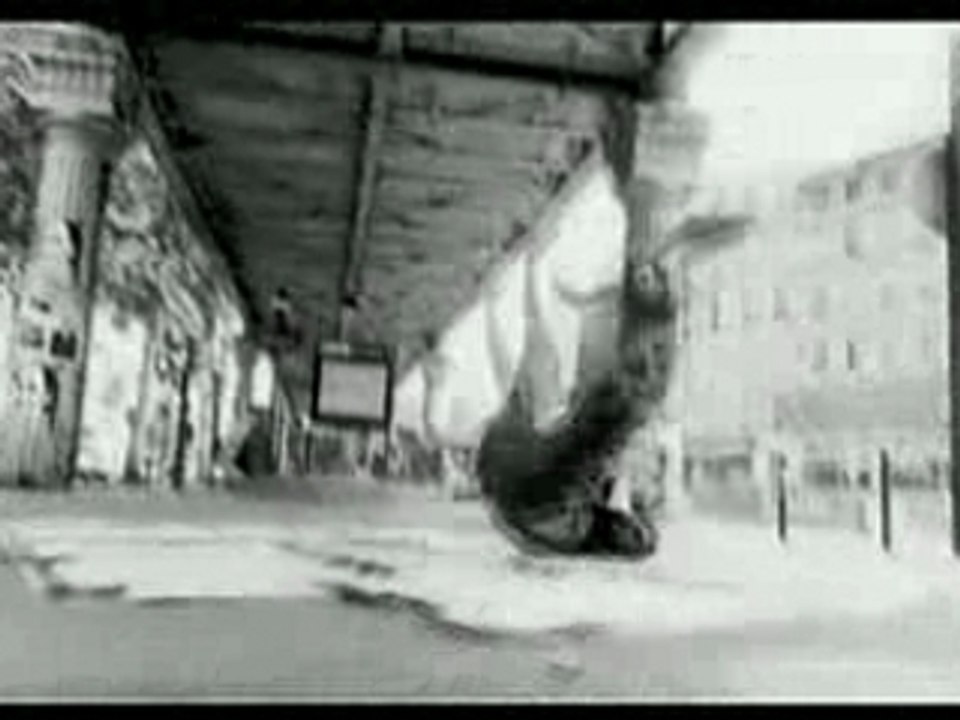 Teaser Fruit Etrange