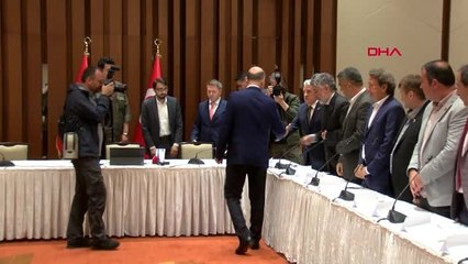 İSTANBUL-BAKAN SOYLU EYÜPSULTANDA MUHTARLARLA BİR ARAYA GELDİ