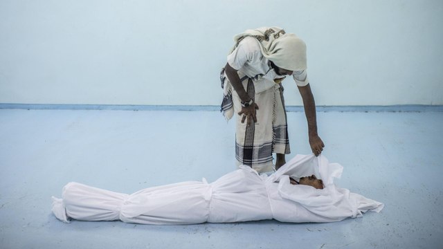 Yemen: Funerals held for Sanaa air attack victims