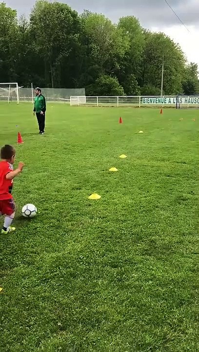 Entrainement pitchouns  du mardi . Petit exercice a voir .. a faire .. même pour les grands !
