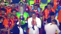 Hasan Şaş az kalsın şampiyonluk kupasını düşürüyordu