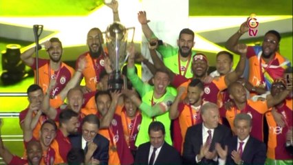 Galatasaray, 22. şampiyonluk kupasını aldı