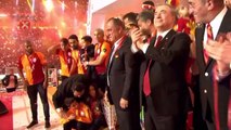 Galatasaray, 22. şampiyonluk kupasını kaldırdı