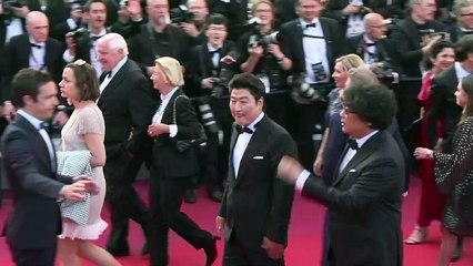 Cannes corona a surcoreana “Parásito”, Banderas recibe premio