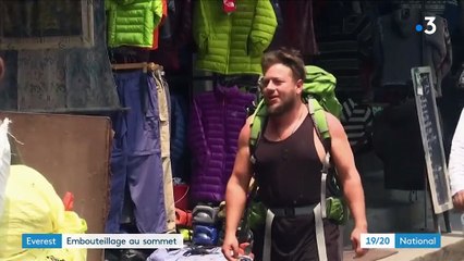 Everest : des embouteillages sur le toit du monde