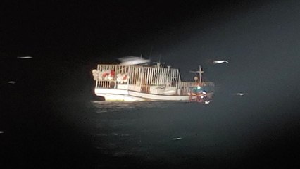 조업 중이던 37톤급 어선 기관실 침수됐다 구조 / YTN