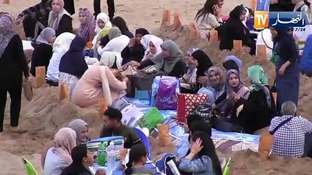 عنابة: الإفطار بشاطئ جنان الباي .. متعة العائلات العنابية بالشهر الفضيل