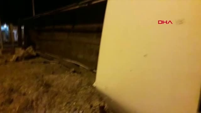 MARDİN NUSAYBİN'DE BÜYÜKBAŞ YÜKLÜ TIR DEVRİLDİ 1 YARALI