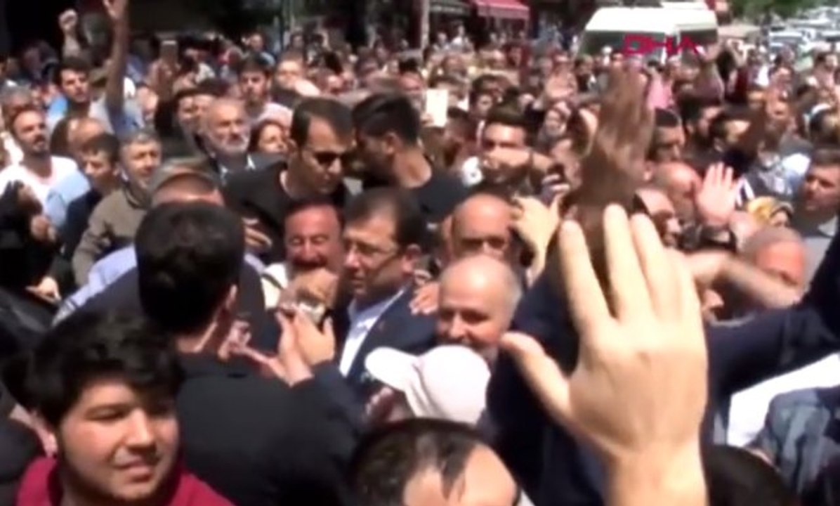 CHP'nin İBB Adayı Ekrem İmamoğlu, Cami Çıkışı Yuhalandı