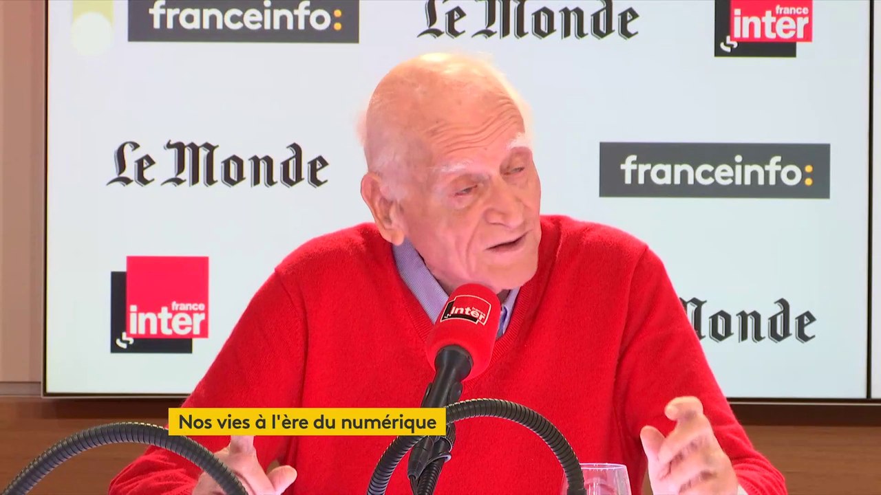 Michel Serres sur le monde numérique : "Quand j'étais petit, ma grand-mère levait les bras au ciel en disant : ce Michel, il verra jamais le réel, il est tout le temps dans les bouquins !"