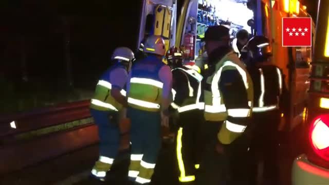 Fallece un hombre tras chocar su moto contra un turismo en Madrid