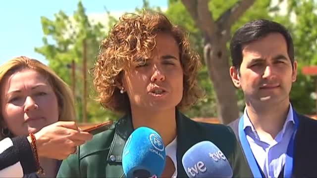 Dolors Montserrat: Nos jugamos demasiado para quedarnos en casa