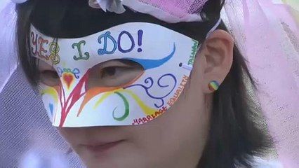 Tömeges esküvővel ünnepeltek a tajvani melegek