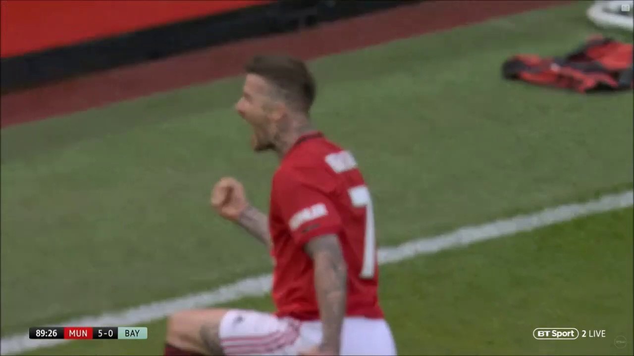 Man United Legends 5-0 Bayern Munich Legends - David Beckham Goal