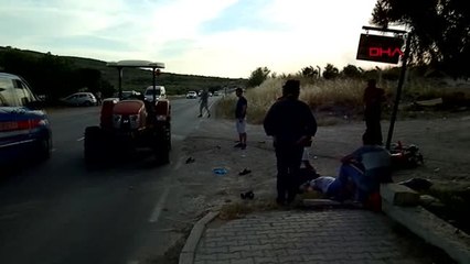 İZMİR Motosiklet ve traktör çarpıştı 1'i ağır, 2 yaralı