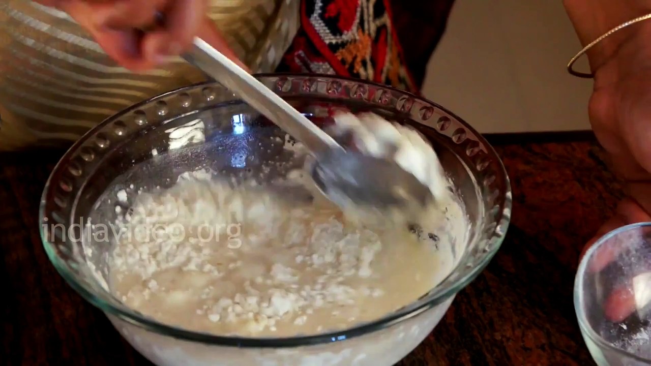 How to prepare Maida Appam