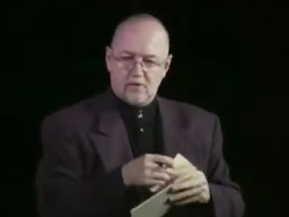 Psychic Entertainer Sikes mesmerizes audiences nationwide