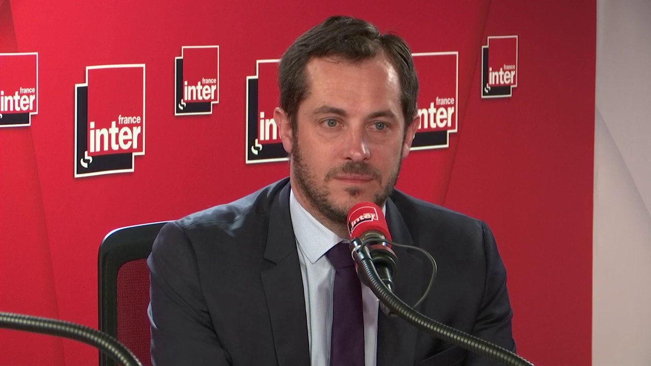 Nicolas Bay : "Emmanuel Macron sort très affaibli de cette séquence"