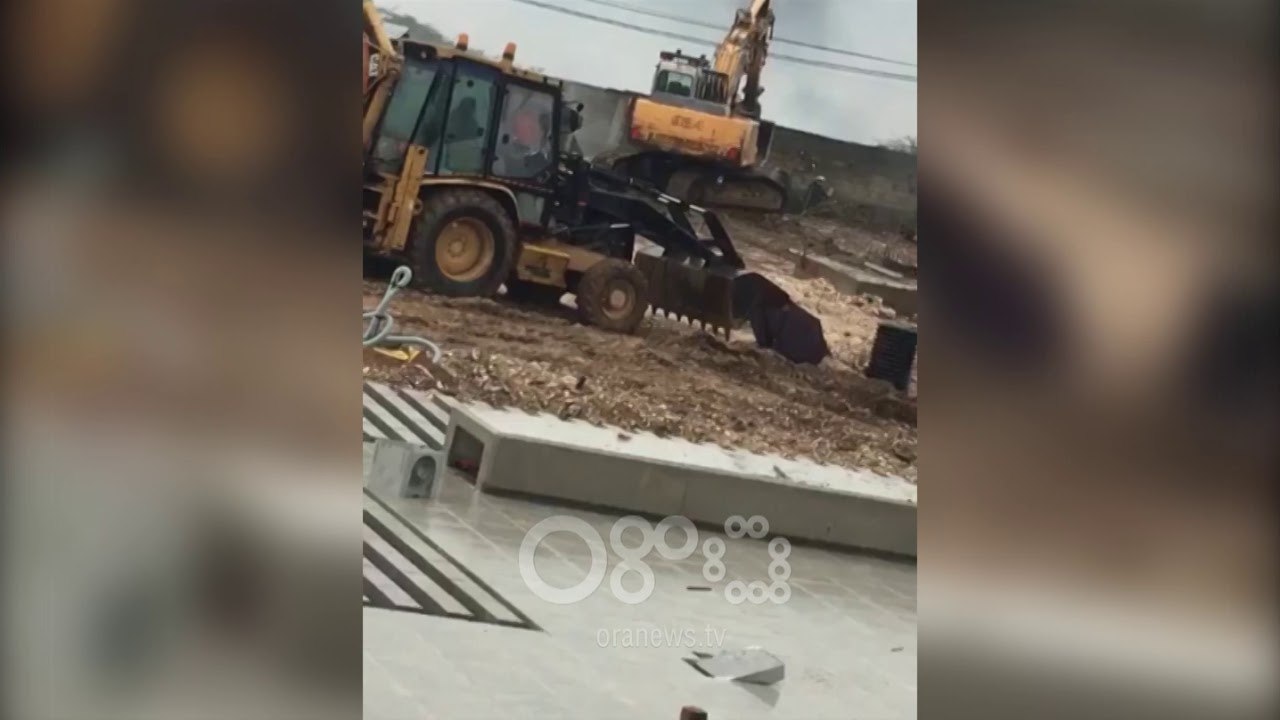 RTV Ora - Sot te Bregu i Lumit, policia hodhi g...