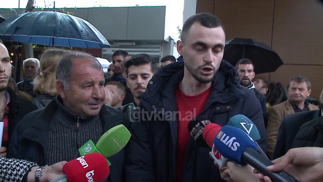 Banoret pro ndertimit te shkollave ne Kamez