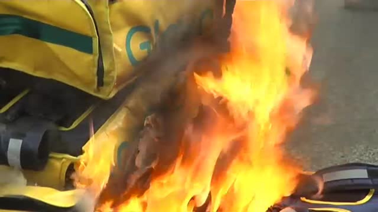 Los repartidores de Glovo protestan en las calles de Barcelona