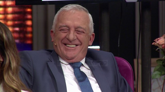 Bashkëshorti i Vaçe Zelës tregon njohjen me artisten e madhe, Soirée