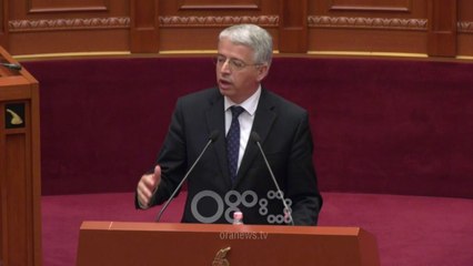 RTV Ora - "Jepni dorëheqjen!" Replika mes Lleshajt e Ralf Gjonit