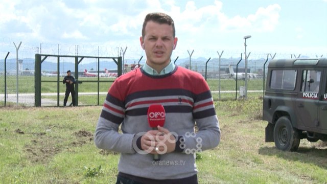 RTV Ora - Grabitja në Rinas, ish-polici shoqërohet në polici