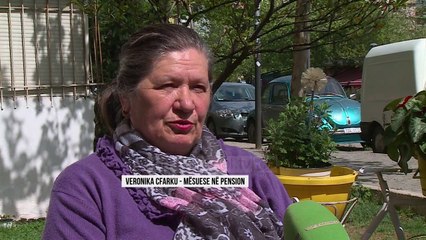 Gjysma e “mësuesve” ngelësa - Top Channel Albania - News - Lajme