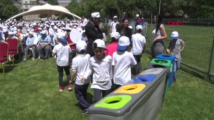 Çevreci öğrenciler 416 ton geri dönüştürülebilir atık topladı