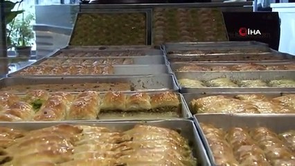 Cevizli Baklavada Ekmek Kırıntısı Hilesi