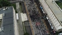 Report TV - Pamjet me DRON nga protesta e opozitës para Kryeministrisë
