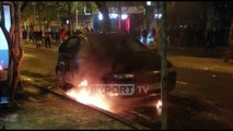 Report TV - Zjarri përfshin një makinë pranë parlamentit
