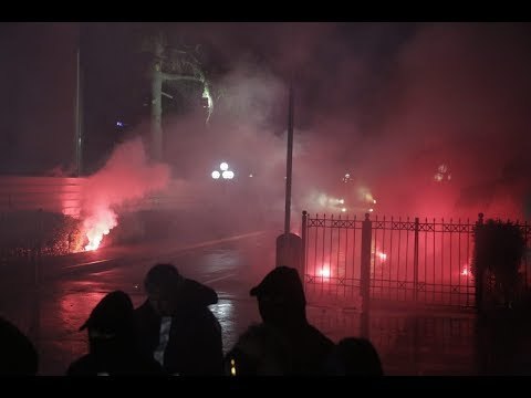 LIVE/ Rama ik! Opozita proteston sërish para kryeministrisë - 13 prill 2019