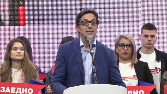 Pendarovski: Nuk lejojmë që ata që e kanë nxirë shtetin të kthehen përsëri