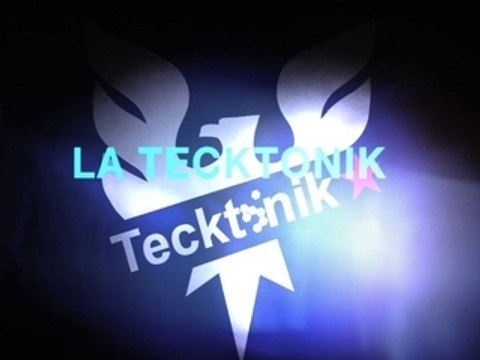 Tecktonik Killer Exclu mondiale de la TCK Parodie Perroquet