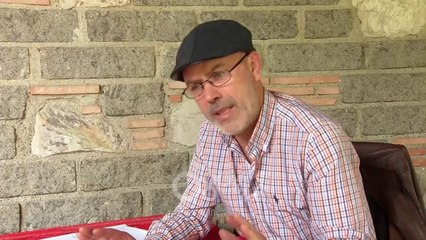 RTV Ora - Dekanët pro ministres për pezullimin e rektorit Koni, kundër janë ekspertët e arsimit