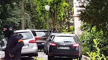 Une perquisition est en cours, à Oullins (3)