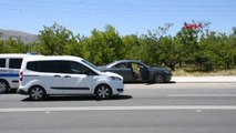 MALATYA KENDİSİNİ BIÇAKLAYAN KADINI, HASTANEDEN ÇIKINCA AV TÜFEĞİYLE YARALADI