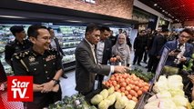 Saifuddin: Traders comply with ceiling prices
