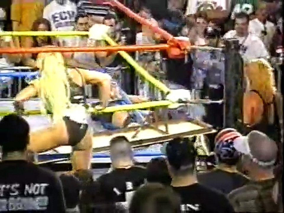ECW - 1995.06.17 - Barbed Wire, Hoodies & Chokeslams - Part 01