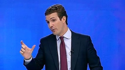 Casado dice que empieza la refundación del centro derecha