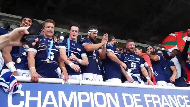 Les rugbymen bayonnais champions de France de ProD2