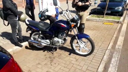 Motociclista foge de abordagem da PM e tem moto apreendida no Centro