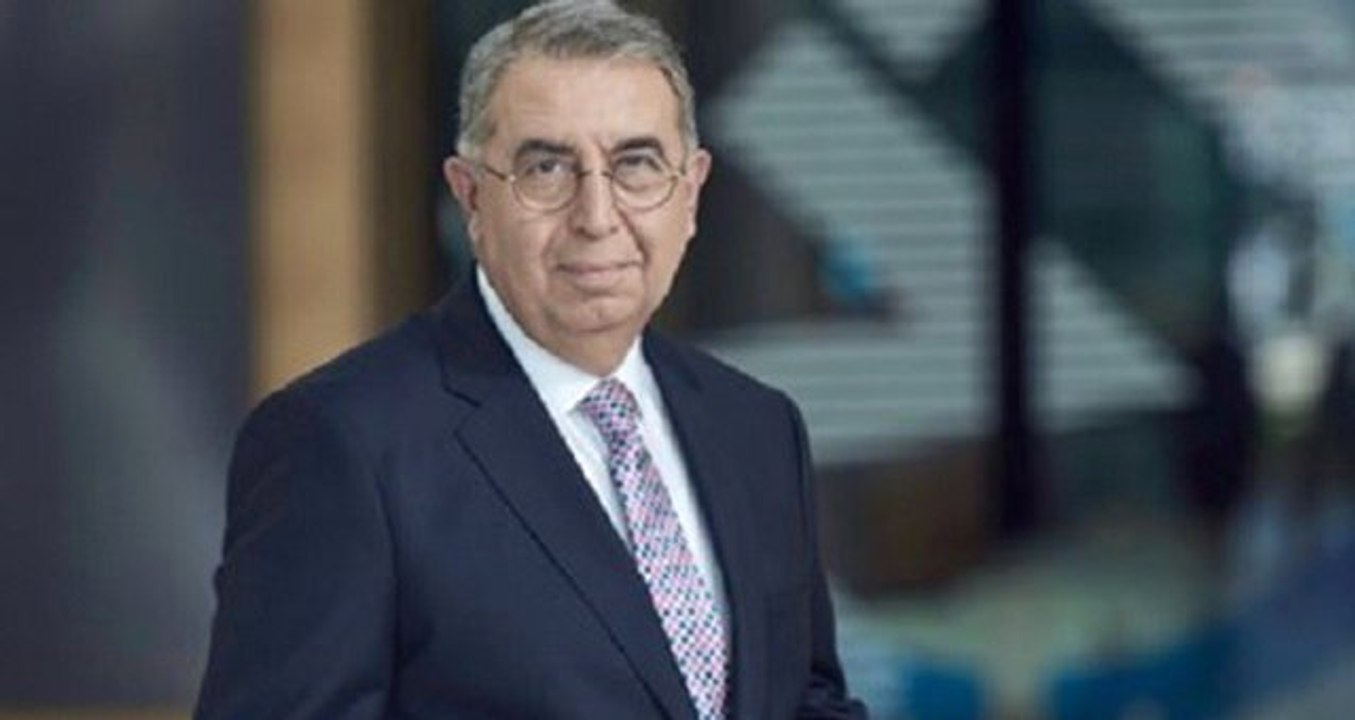 Oğuz Haksever'in, Mikrofonunu Açık Kalması Sonucu Erdoğan İçin Sarf Ettiği Sözler Akıllara Diğer Canlı Yayın Kazalarını Getirdi!