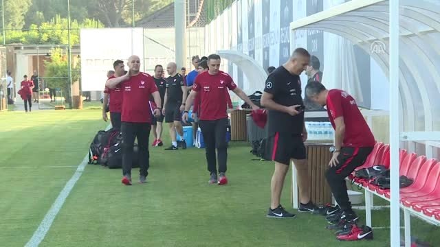A Milli Futbol Takımı, Fransa ve İzlanda karşılaşmalarının hazırlıklarına başladı