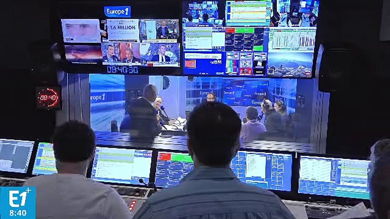 Nicolas Sarkozy rassure Laurent Wauquiez : "Je peux te trouver une place chez Accor, c'est moins dur que de gagner les Européennes !"(Canteloup)