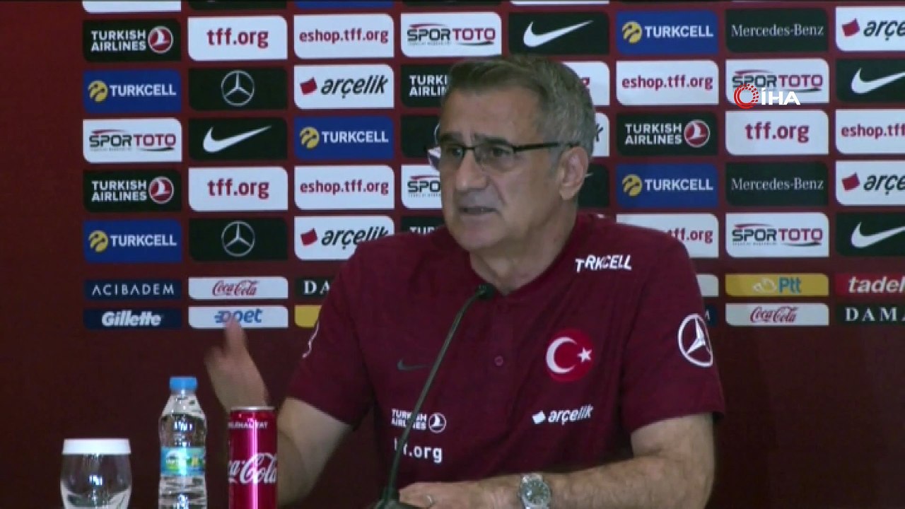 Şenol Güneş: 'Hayali ve hedefi olan oyuncularımın sabırla çalışmalarını bekliyorum' -4-