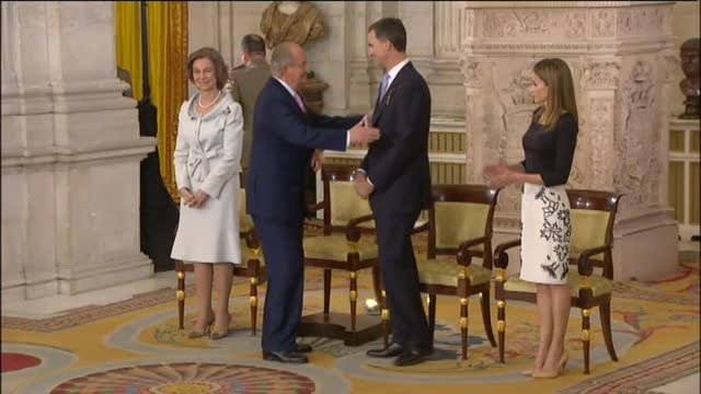 El rey Juan Carlos deja cualquier tipo de representación pública como rey emérito