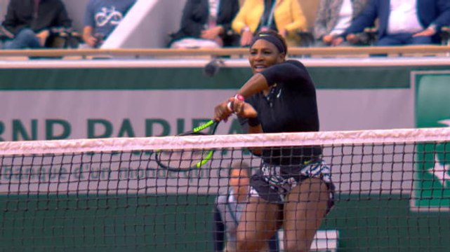 Best of Serena Williams, Serena fights on from first set scare